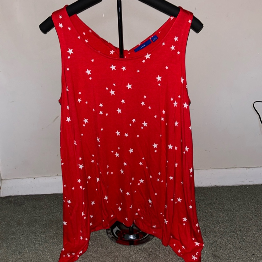 Red and White Stars. Apt. 9.